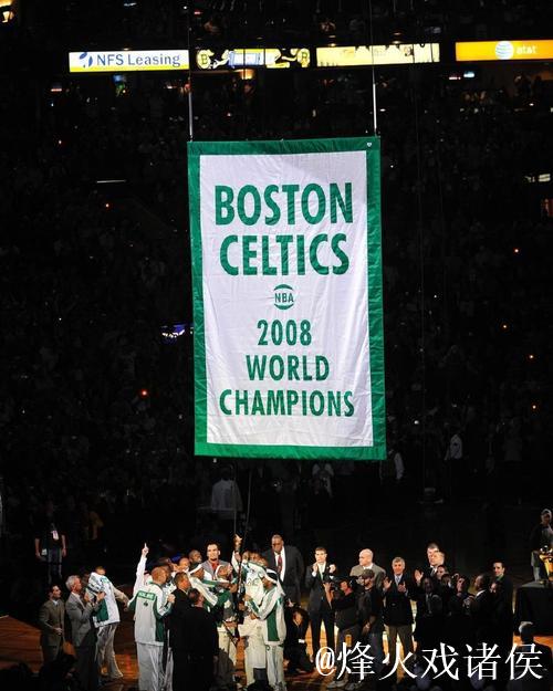 NBA新赛季拉开帷幕 凯尔特人悬挂第18座总冠军旗帜